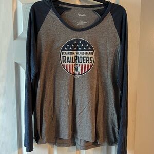 Women’s XL Scranton/Wilkes-Barre Railriders long sleeve soft tshirt